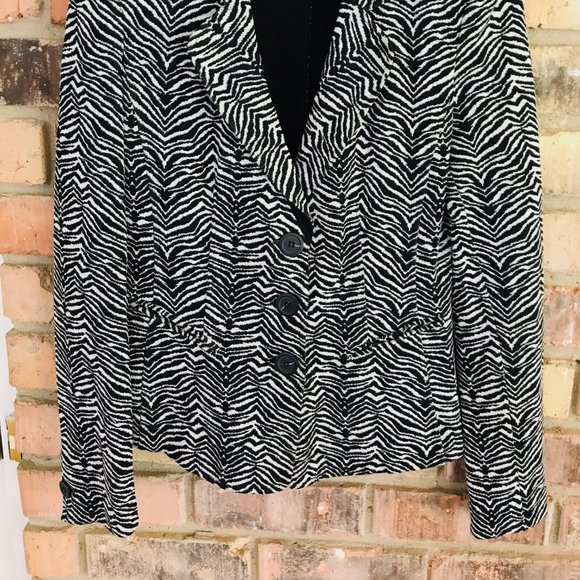 Armani Collezioni Jacket Size 8 - Picture 6 of 15
